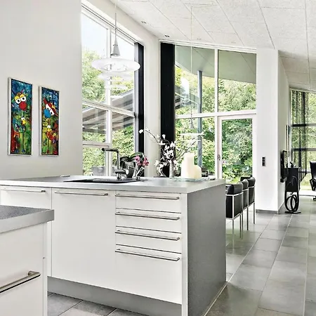 Three-bedroom Holiday In