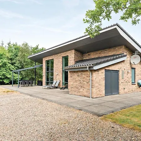 Three-bedroom Holiday In * Ringkøbing